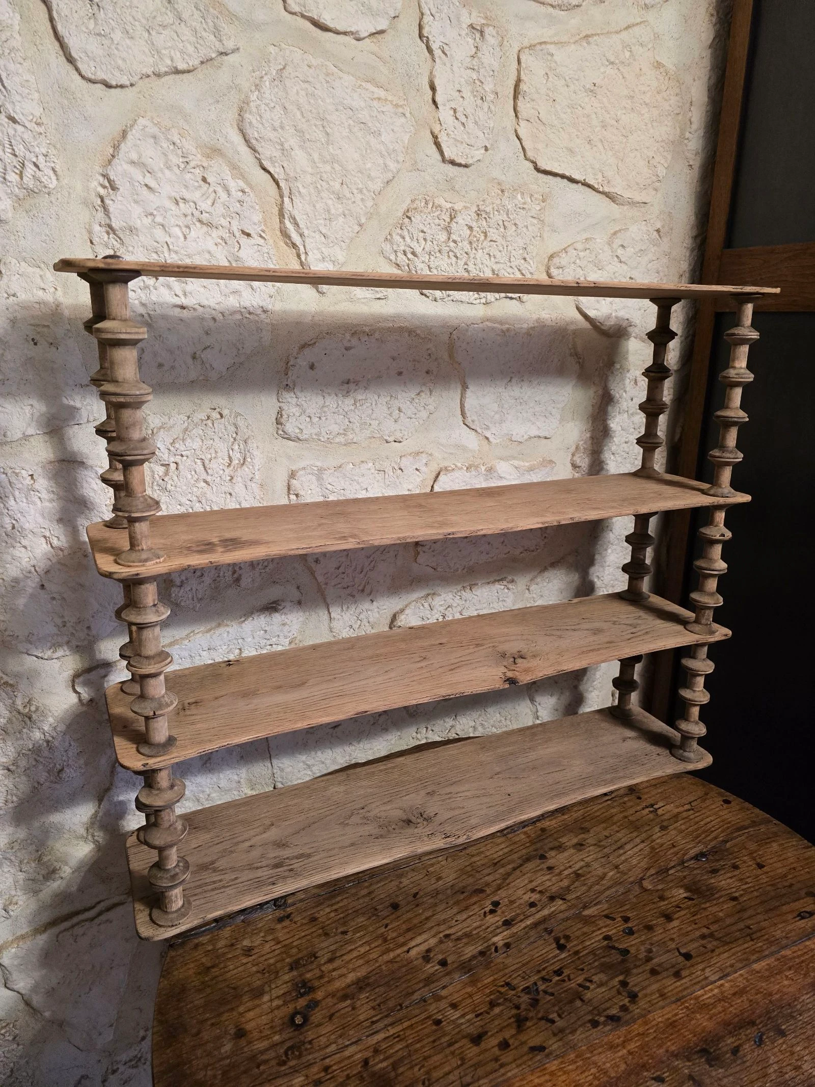 Estantería para bobinas completamente decapada de madera natural – photo 2